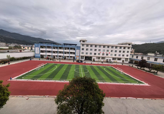 學(xué)校透氣型塑膠跑道