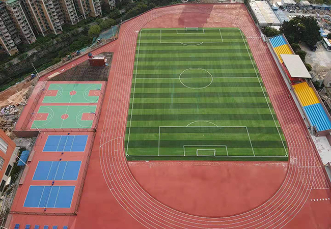 熱烈慶祝廣州南方醫(yī)科大學(xué)塑膠跑道運(yùn)動(dòng)場(chǎng)順利完工！【德朝體育】