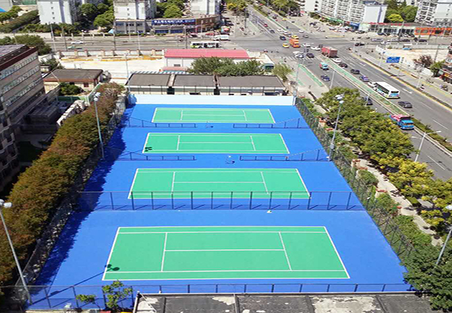 硬地丙烯酸球場(chǎng)材料與彈性丙烯酸球場(chǎng)材料的區(qū)別【德朝體育】