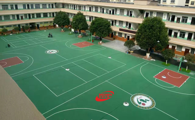 廣西玉林一中心小學(xué)1580平方丙烯酸球場(chǎng)完工！